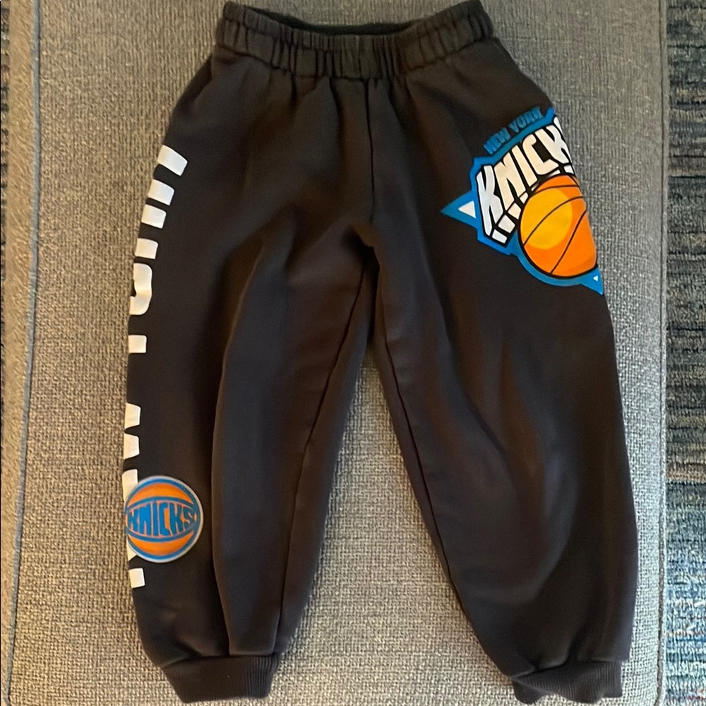 Kids Black Knicks Sweatpants